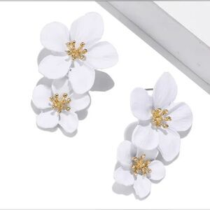 Five Petal Flower Stud Earrings
